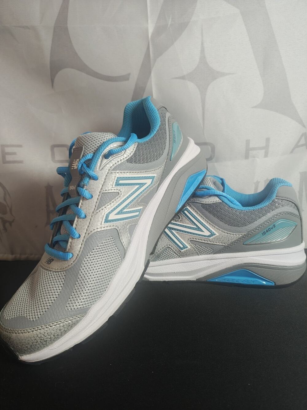 NEW BALANCE Women's 11 Mens 9.5 1540v3 W1540SP3 Silver Polaris Running Shoes New